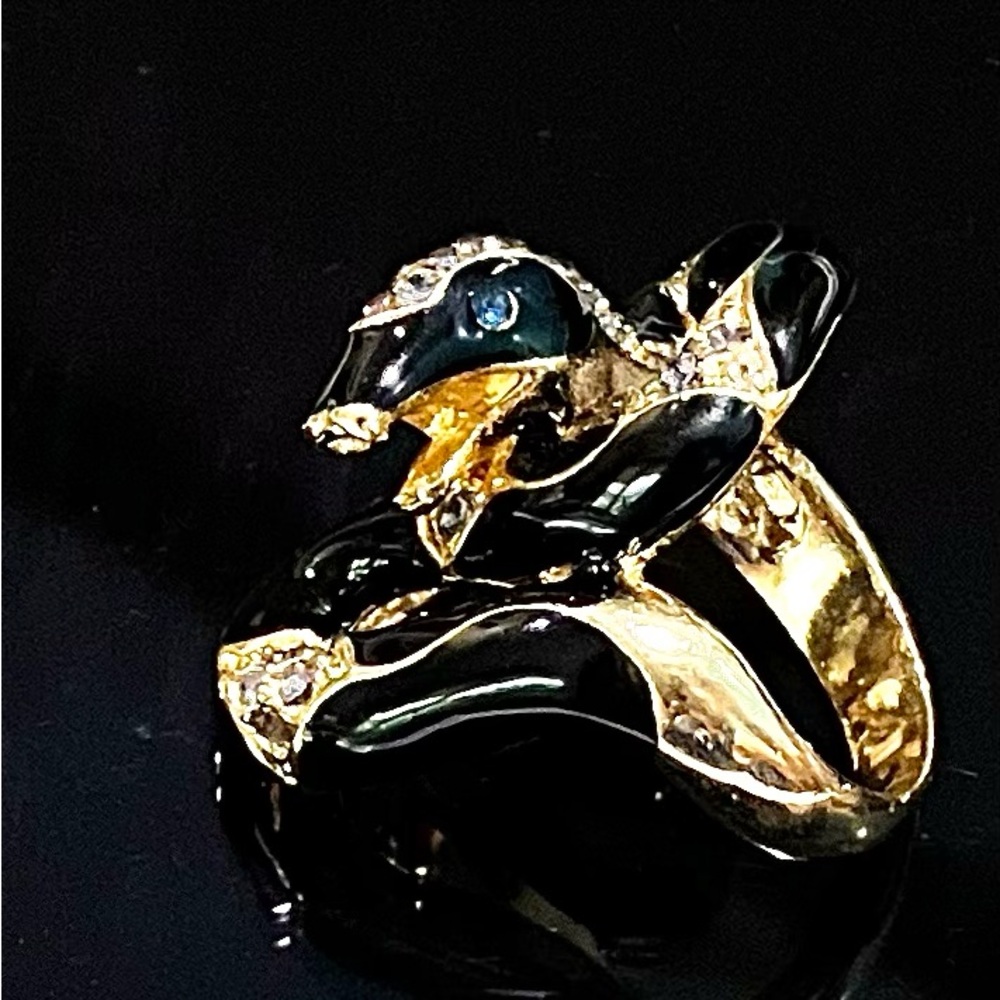 EXOTIC SNAKE RING